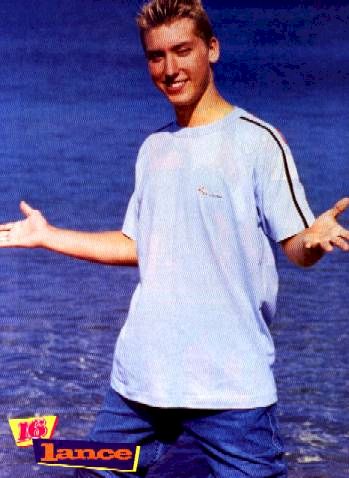 lance8.jpg (35424 bytes)